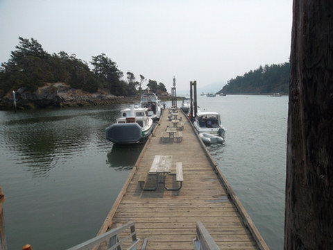 >Fossil Bay to West Beach and Return